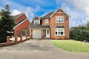 Kestrel Close, Kingsnorth, Ashford